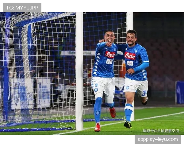 奥彭达在欧冠赛场表现稳健，备受媒体与球迷关注