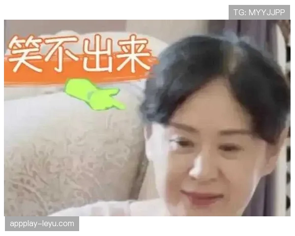 惠若琪随手晒私服，单件价格比我整月工资还高，尴尬得笑不出来